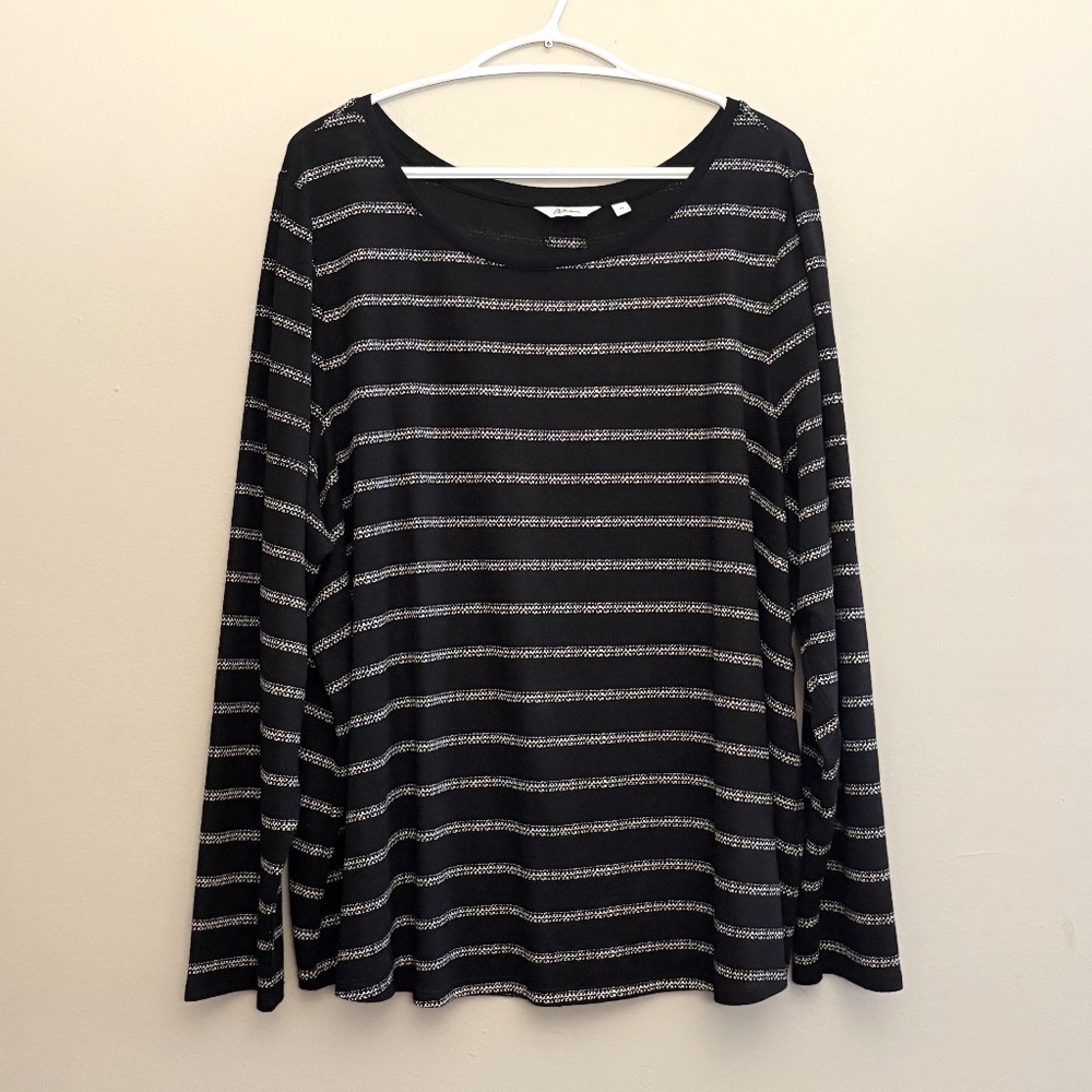 Reitmans Black & White Striped Knit Top Button Back – Plus Size 3X EUC - Picture 2 of 13